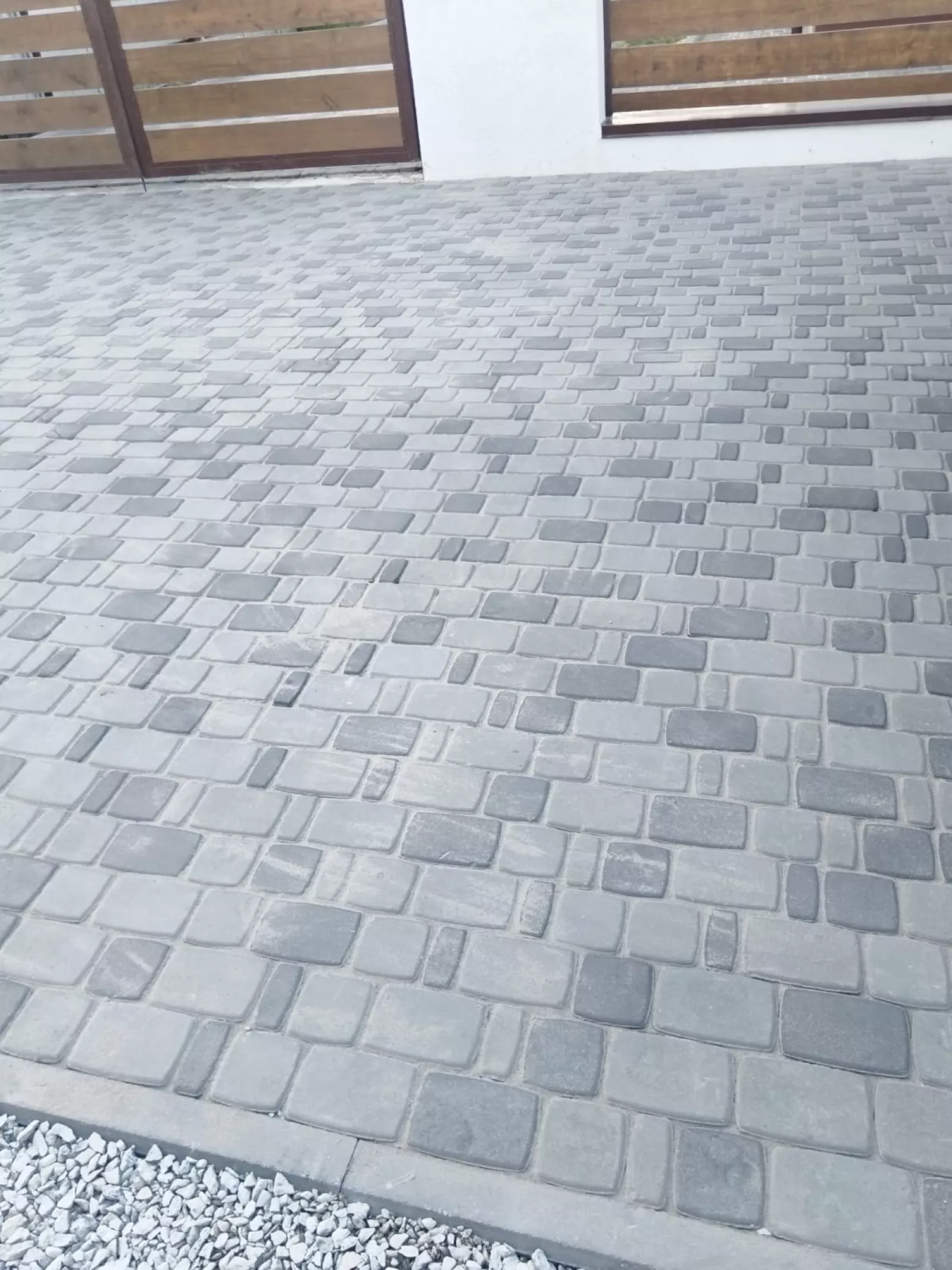 Благоустройство участка и укладка плитки — фото 4